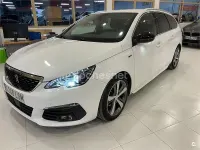 Usado Peugeot 308 SW GT 130 CV (95 kW) 2021 Blanco Familiar