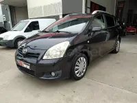 Usado Toyota Corolla Verso Luna 136 CV (100 kW) 2007 Gris / plata Monovolumen