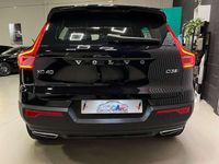 Käytetty Volvo XC40 150 HP (110 kW) 2020 Musta Katumaasturi