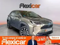 Usado Toyota Yaris Active 116 CV (85 kW) 2021 Beige Utilitario