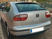 Usado Seat Leon Sport 105 CV (77 kW) 2001 Gris / plata Berlina