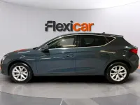 Usado Seat Leon Style 116 CV (85 kW) 2025 Gris Familiar