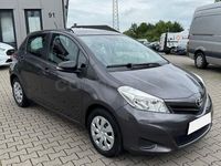 Usado Toyota Yaris Active 90 CV (66 kW) 2014 Gris / plata Utilitario