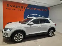 Usado VW T-Roc Life 150 CV (110 kW) 2024 Blanco SUV