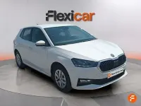 Usado Skoda Fabia Ambition 95 CV (69 kW) 2023 Blanco Utilitario