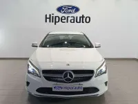Usado Mercedes CLA200 Shooting Brake 136 CV (100 kW) 2018 Blanco Familiar