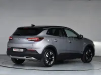 Usado Opel Grandland X Ultimate 181 CV (133 kW) 2021 Gris / plata SUV