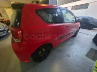 Usado Chevrolet Kalos SE 94 CV (69 kW) 2005 Rojo Berlina