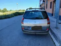 Usado Renault Grand Scénic II Privilege 120 CV (88 kW) 2006 Beige Monovolumen