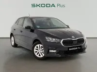 Usado Skoda Fabia Selection 95 CV (69 kW) 2024 Negro Berlina