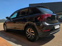 Usado VW Polo Life 95 CV (69 kW) 2022 Negro Utilitario