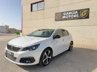 Usado Peugeot 308 GT-line 130 CV (95 kW) 2019 Blanco Berlina