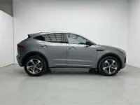 Usado Jaguar E-Pace R-Dynamic 204 CV (150 kW) 2023 Gris SUV