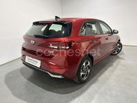 Nuevo Hyundai i30 100 CV (73 kW) 2025 Rojo Familiar