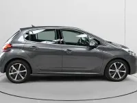 Usado Peugeot 208 Allure 100 CV (73 kW) 2015 Utilitario