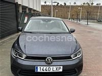 Usado VW Polo Life 95 CV (69 kW) 2022 Azul Berlina