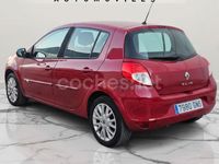 Begagnad Renault Clio II Exception 85 HK (62 kW) 2009 Röd Sedan