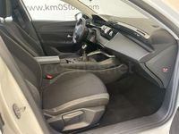 Usado Peugeot 308 Active 131 CV (96 kW) 2022 Blanco Berlina
