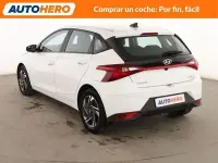 Usado Hyundai i20 101 CV (74 kW) 2022 Blanco Utilitario