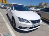 Usado Seat Leon ST Style 110 CV (80 kW) 2019 Blanco Familiar