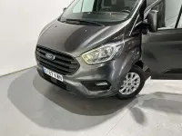 Usado Ford Transit Custom Trend 131 CV (96 kW) 2019 Burdeos Familiar