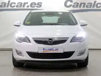 Usado Opel Astra Cosmo 110 CV (80 kW) 2011 Blanco