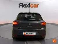 Usado Seat Ibiza 115 CV (84 kW) 2024 Gris Utilitario