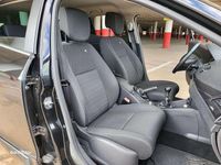 Usado Renault Mégane III LIMITED 116 CV (85 kW) 2015 Negro Utilitario