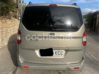 Usado Ford Tourneo Courier Titanium 95 CV (69 kW) 2017 Beige Monovolumen