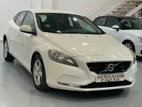 Usado Volvo V40 Momentum 115 CV (84 kW) 2013 Blanco Berlina