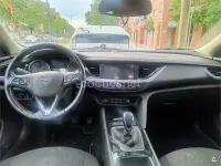 Usado Opel Insignia Selective 136 CV (100 kW) 2017 Negro Berlina