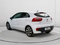Usado Kia Rio 84 CV (61 kW) 2016 Blanco Utilitario