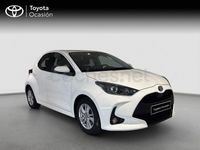 Usado Toyota Yaris Hybrid Active 116 CV (85 kW) 2022 Blanco Berlina