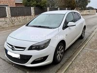 Używany Opel Astra Selective 115 KM (84 kW) 2015 Biały Sedan/Limuzyna