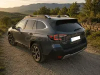 Usado Subaru Outback 169 CV (124 kW) 2022 Gris / plata Familiar