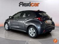 Usado Toyota Yaris Hybrid Business Edition 116 CV (85 kW) 2021 Negro Berlina