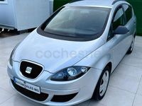 Usado Seat Altea XL Reference 105 CV (77 kW) 2008 Gris / plata Monovolumen