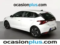 Usado Hyundai i20 84 CV (61 kW) 2022 Blanco Utilitario