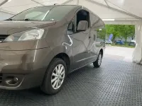 Usado Nissan NV200 110 CV (80 kW) 2017 Marrón Monovolumen