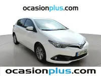 Usado Toyota Auris Hybrid Business Edition 136 CV (100 kW) 2018 Blanco Berlina