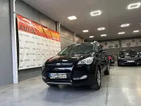 Usado Ford Kuga Trend 150 CV (110 kW) 2016 Negro SUV