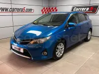 Usado Toyota Auris Live 90 CV (66 kW) 2013 Azul Berlina