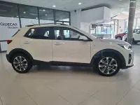 Usado Kia Stonic 100 CV (73 kW) 2020 Blanco SUV