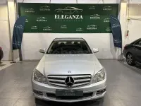 Usado Mercedes C220 Avantgarde 150 CV (110 kW) 2007 Gris / plata Berlina