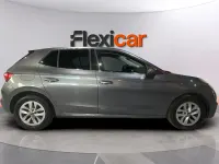 Usado Skoda Fabia Selection 95 CV (69 kW) 2025 Gris Utilitario