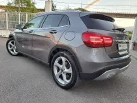 Usado Mercedes GLA200 Urban 136 CV (100 kW) 2017 Gris / plata SUV