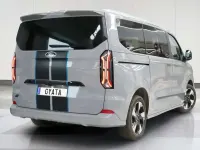 Usado Ford Tourneo Custom Titanium X 160 kW (218 CV) 2024 Plateado Van
