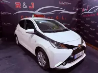 Usado Toyota Aygo X-clusiv 69 CV (50 kW) 2015 Blanco Utilitario