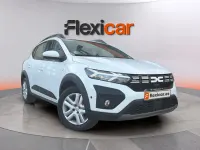 Usado Dacia Sandero Expression 91 CV (66 kW) 2024 Blanco Utilitario