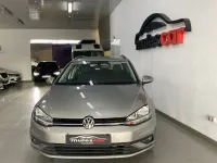 Usado VW Golf VII 115 CV (84 kW) 2019 Dorado Familiar